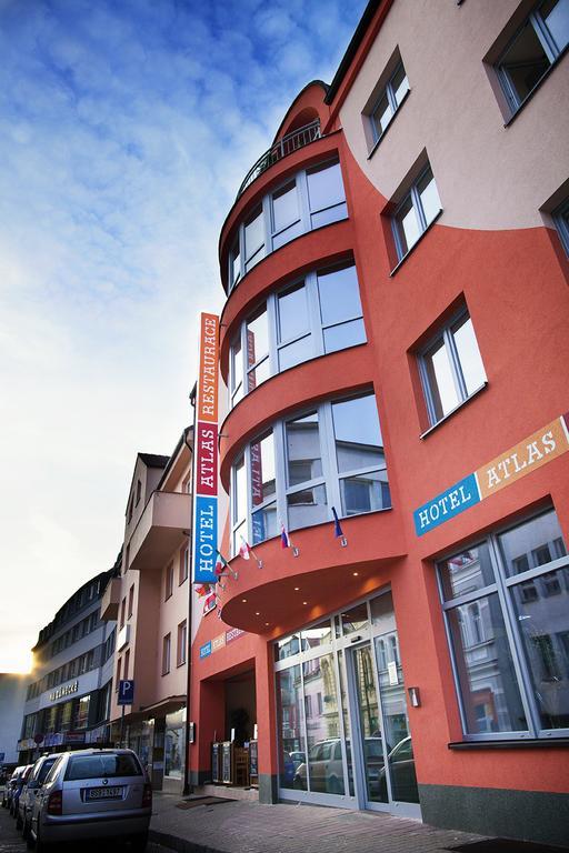 Hotel Atlas Benesov  Ngoại thất bức ảnh