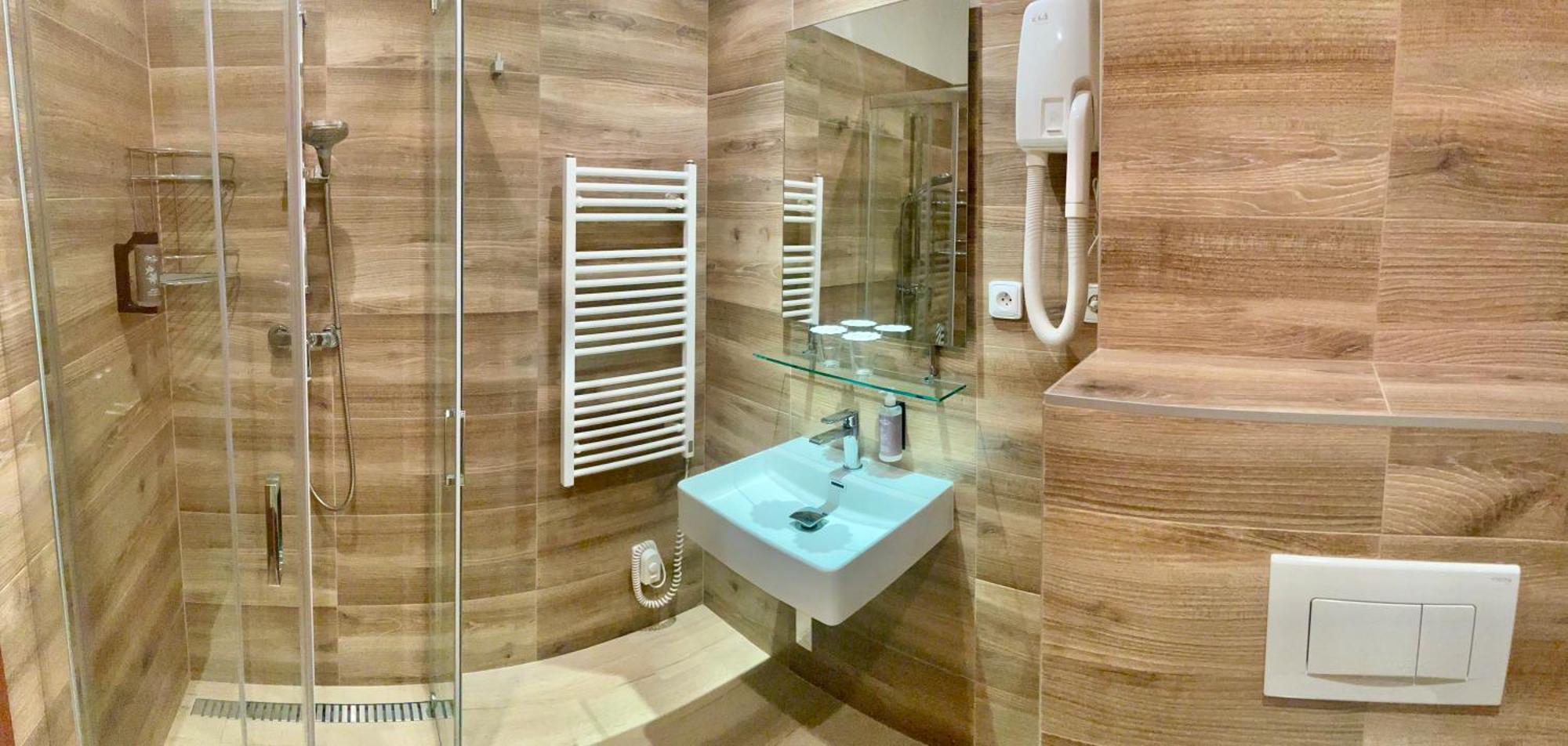 Hotel Atlas Benesov  Ngoại thất bức ảnh
